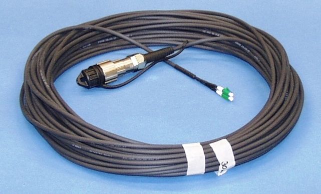 Optický propojovací kabel MM